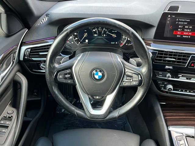 Used 2019 BMW 530i xDrive w/ Convenience Package AWD/4WD image 12
