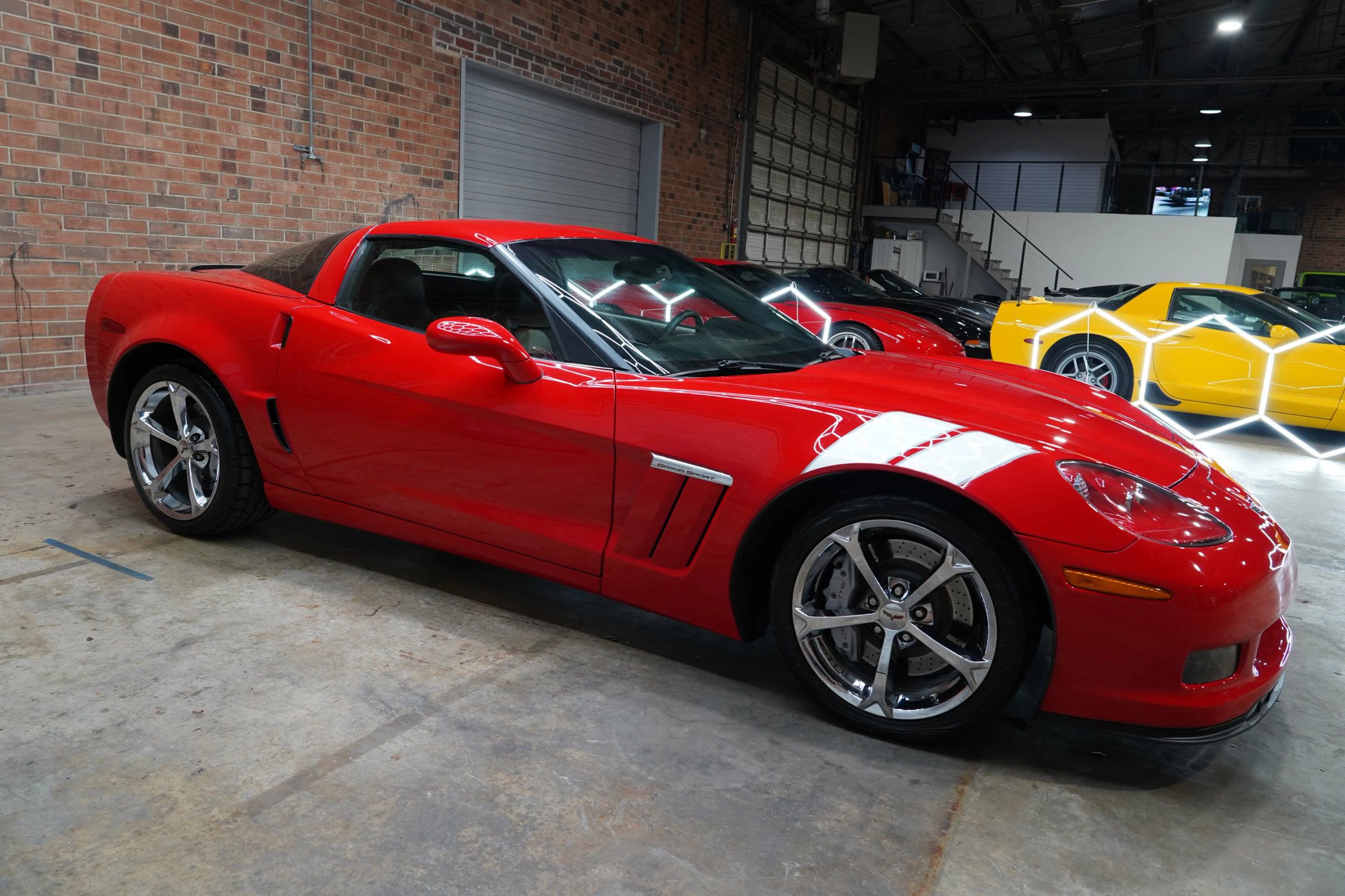 Used 2011 Chevrolet Corvette Grand Sport w/ Preferred Equipment Group image 2
