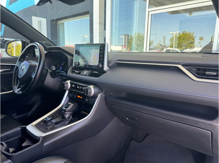 Used 2020 Toyota RAV4 XSE AWD/4WD image 24