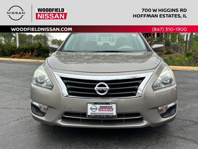 Used 2014 Nissan Altima 2.5 S w/ Display Audio Package FWD image 2