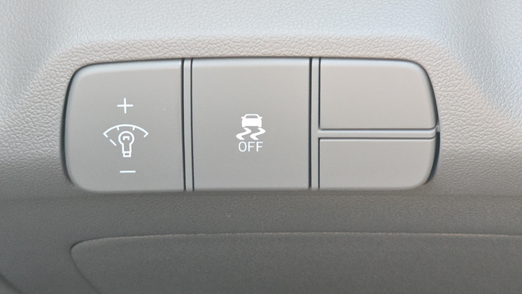 Certified 2026 Hyundai Elantra Sport FWD image 26