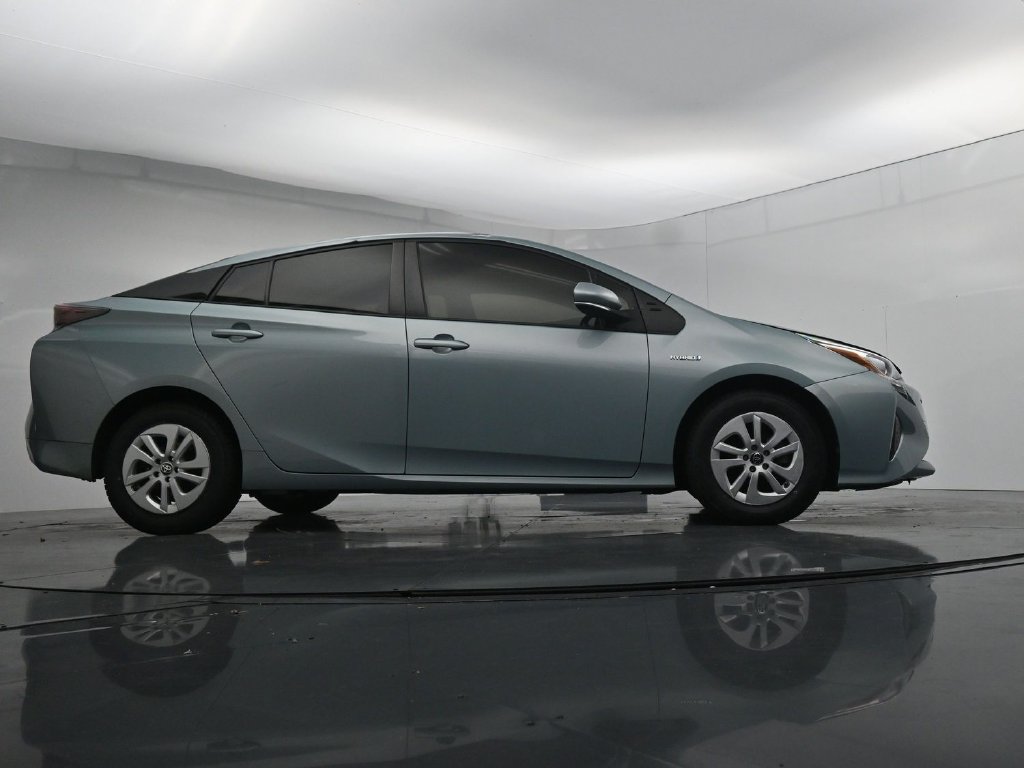 Used 2017 Toyota Prius Two FWD image 40