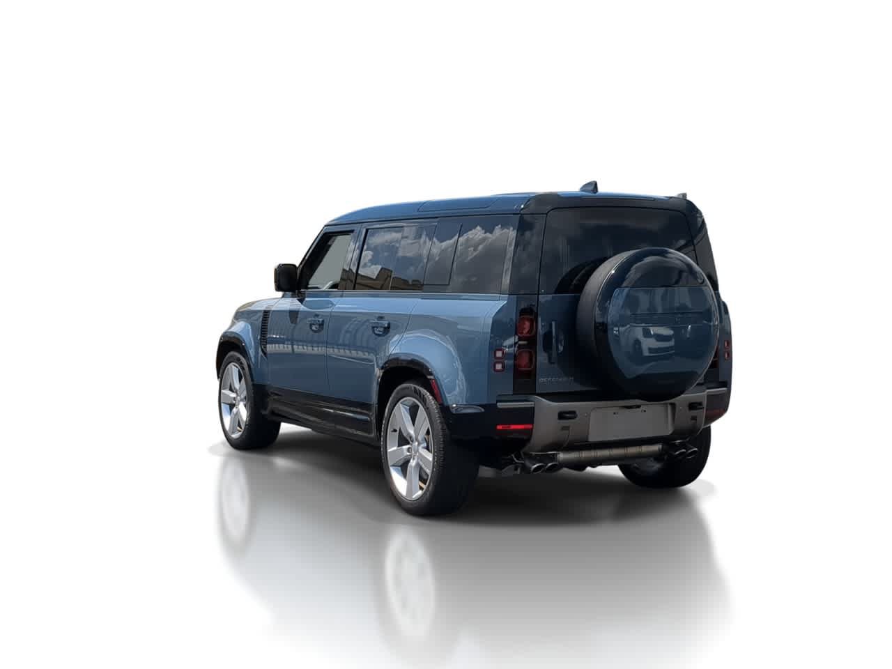 Certified 2025 Land Rover Defender 110 X-Dynamic SE AWD/4WD image 6