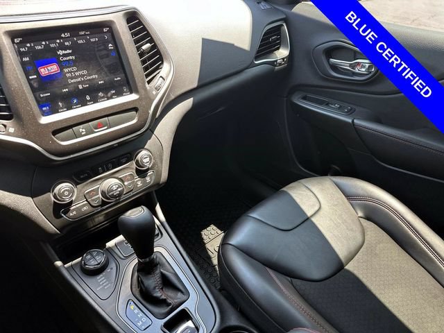 Used 2019 Jeep Cherokee Trailhawk w/ Comfort/Convenience Group AWD/4WD image 16
