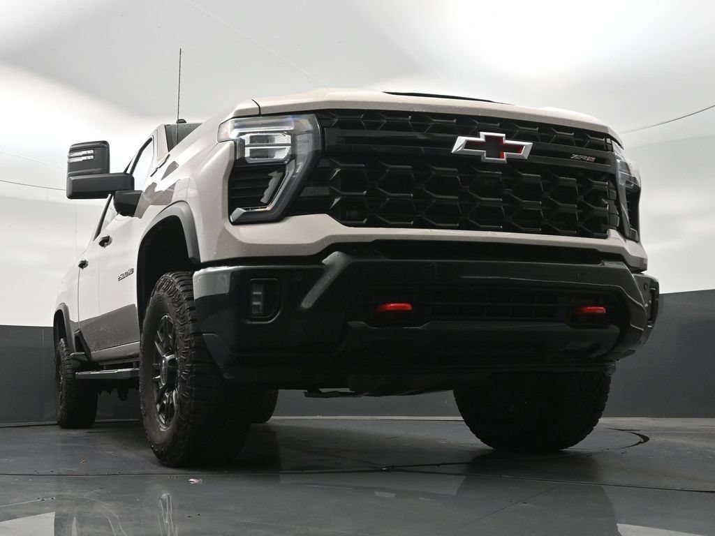 Used 2026 Chevrolet Silverado 2500 ZR2 AWD/4WD image 30