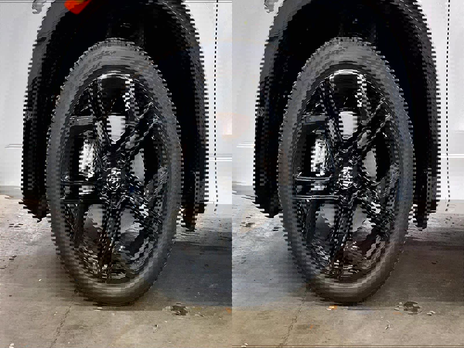 New 2026 Volkswagen Tiguan SE R-Line image 14