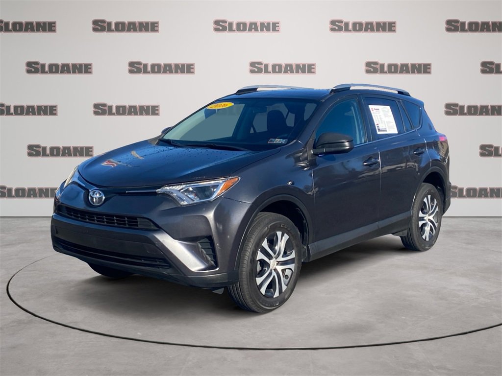Used 2016 Toyota RAV4 LE image 1