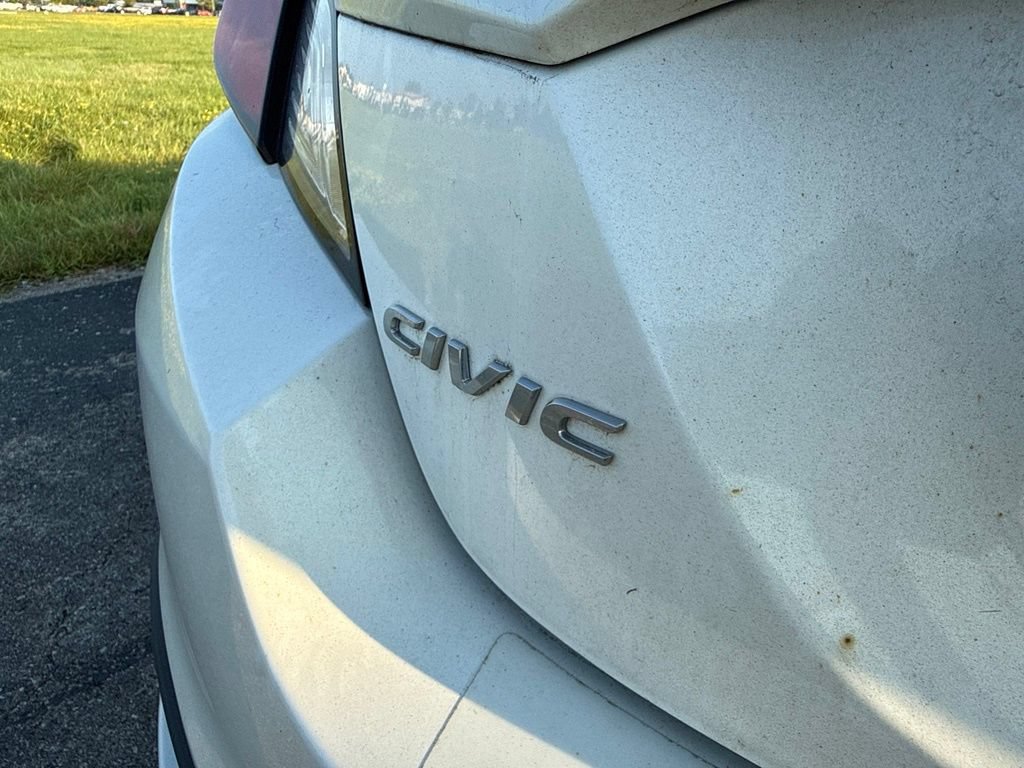 Used 2020 Honda Civic Sport image 10