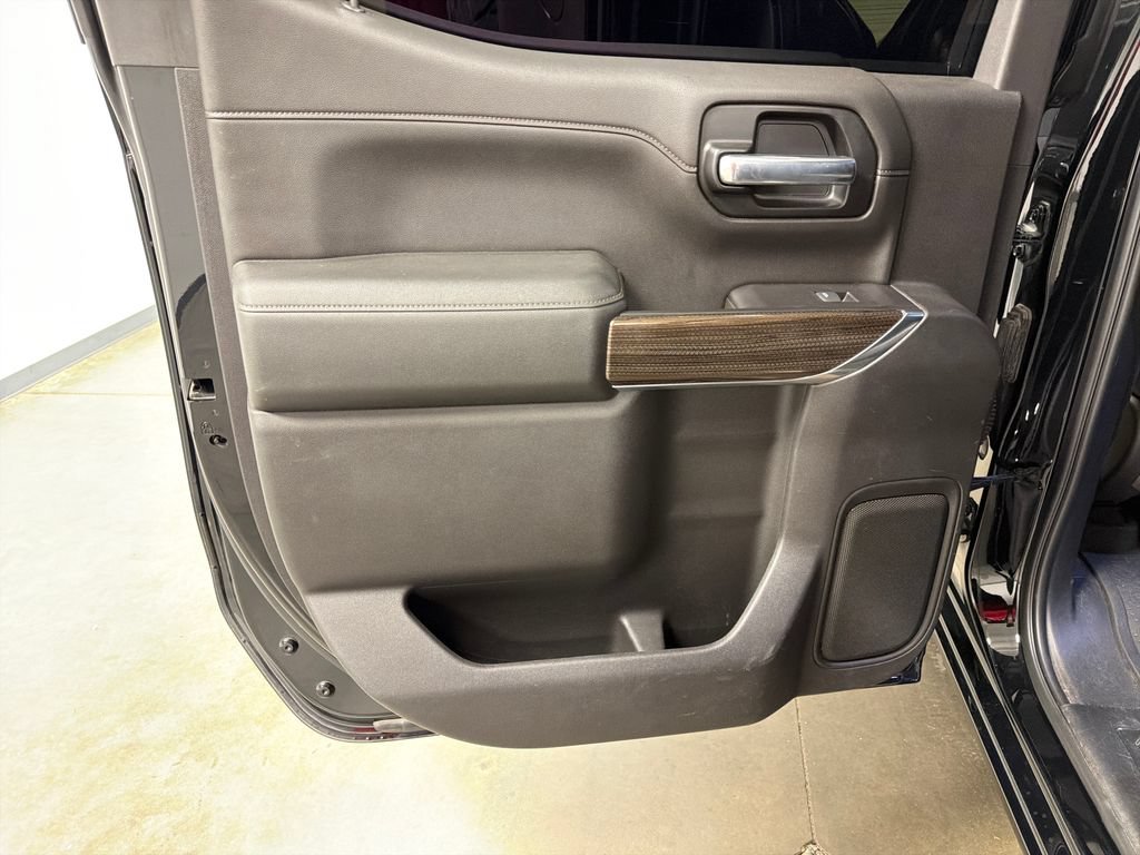 Used 2019 Chevrolet Silverado 1500 LT Trail Boss AWD/4WD image 26