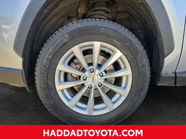 Certified 2023 Toyota RAV4 LE AWD/4WD image 16