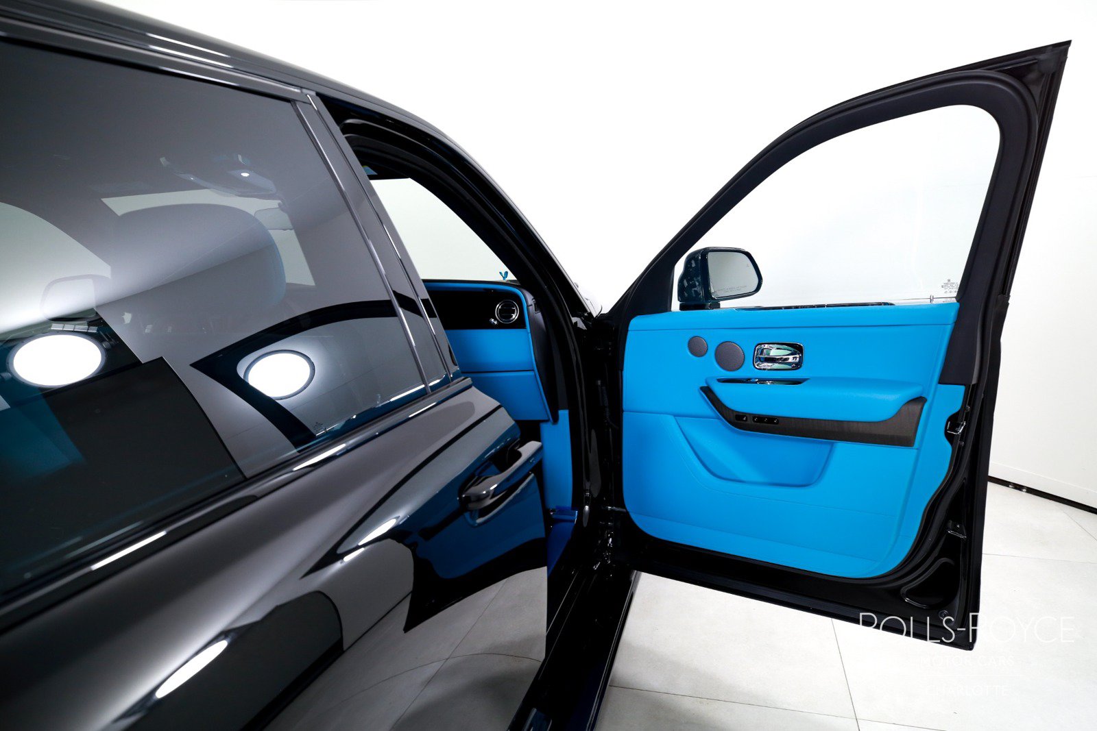 New 2027 Rolls-Royce Cullinan AWD/4WD image 33