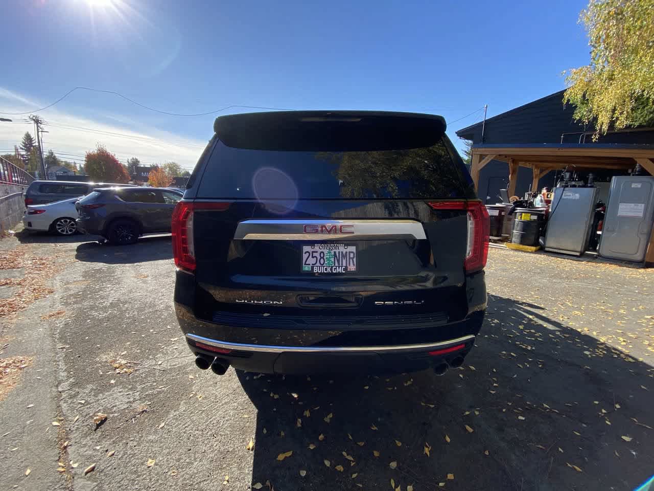 Used 2022 GMC Yukon XL Denali w/ Max Trailering Package AWD/4WD image 5