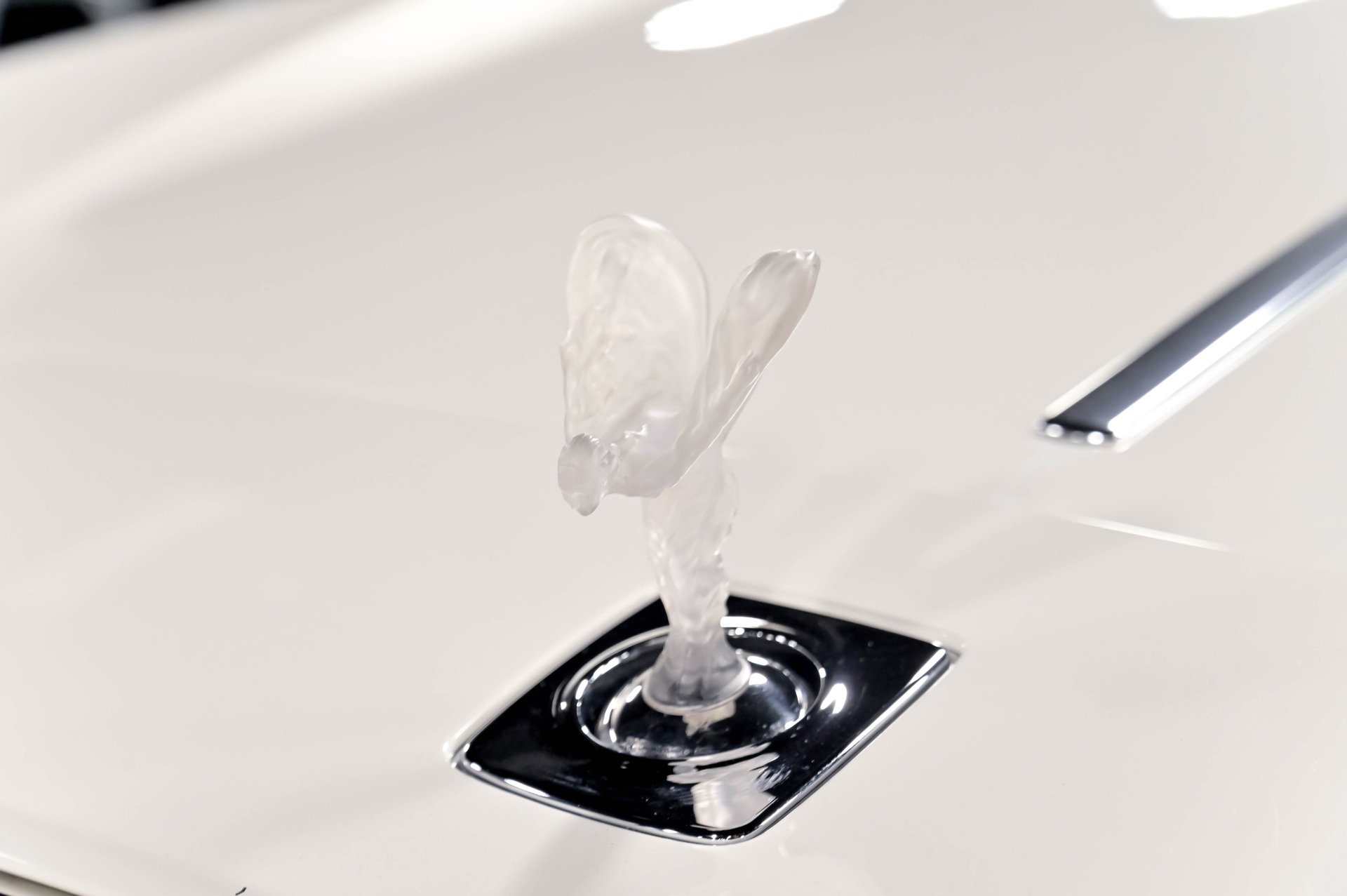 Used 2014 Rolls-Royce Wraith RWD image 13