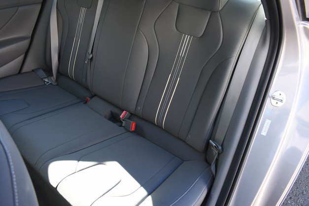 Used 2023 Hyundai Elantra SEL w/ Convenience Package image 22