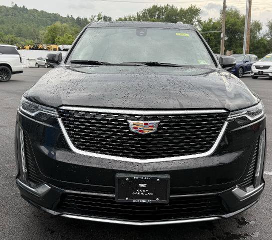New 2025 Cadillac XT6 Luxury image 8