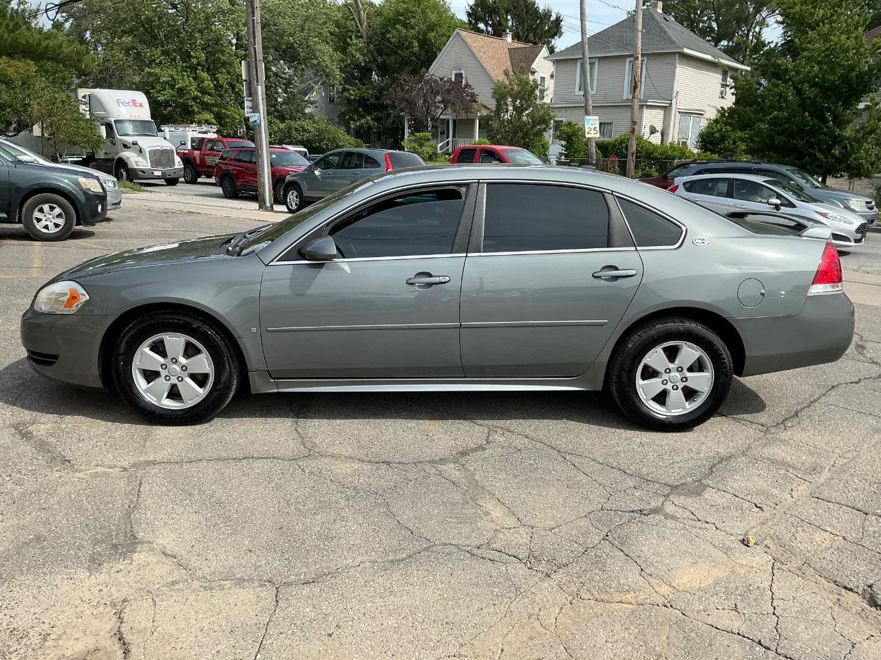 Used 2009 Chevrolet Impala LT FWD image 5