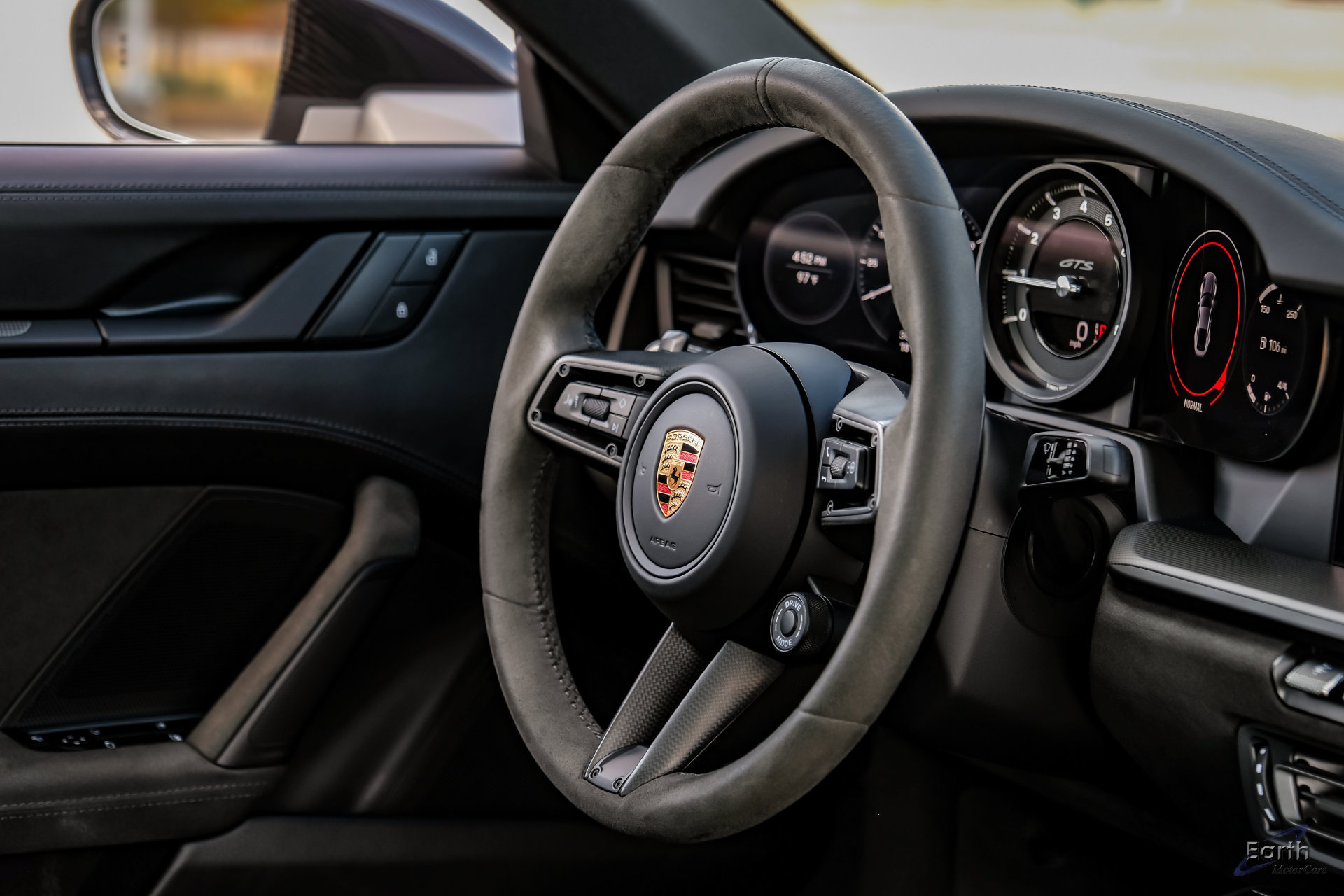 Used 2024 Porsche 911 Carrera GTS RWD image 47