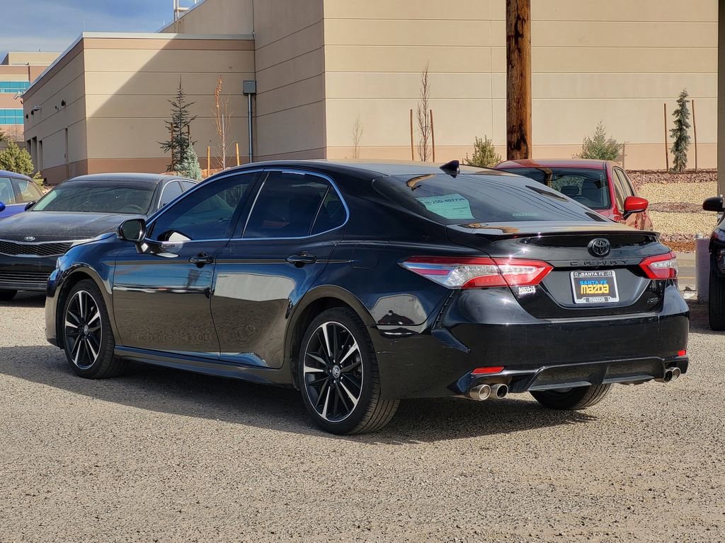 Used 2019 Toyota Camry XSE image 7