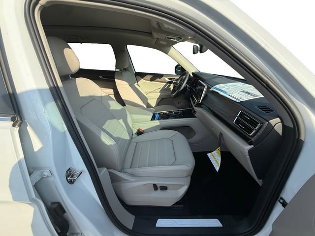 New 2025 Volkswagen Atlas SEL image 15