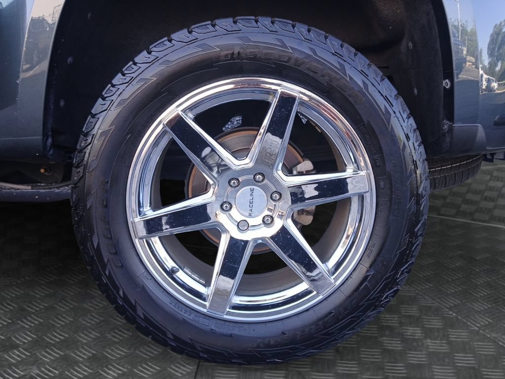 Used 2017 GMC Canyon SLT w/ Driver Alert Package AWD/4WD image 23