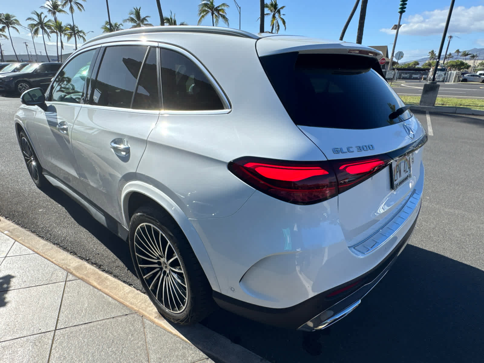 Used 2025 Mercedes-Benz GLC 300 image 10