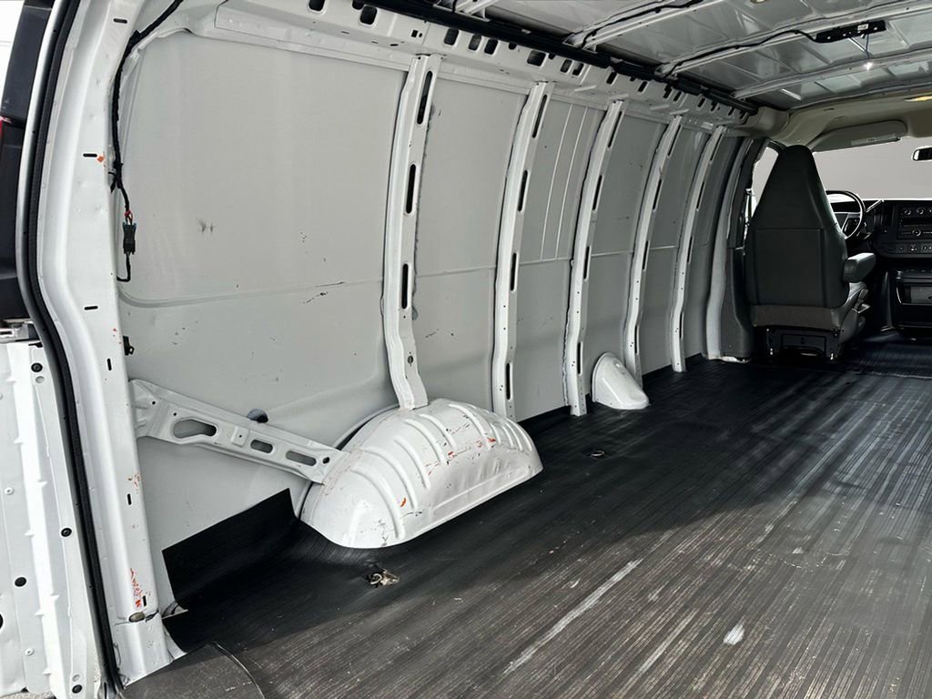 Used 2023 Chevrolet Express 2500 Work Van w/ Driver Convenience Package image 28