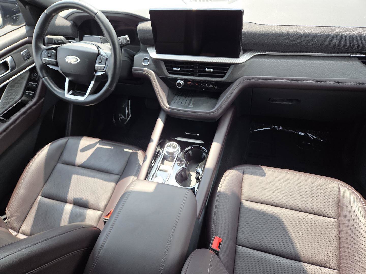 Used 2025 Ford Explorer Platinum AWD/4WD image 24