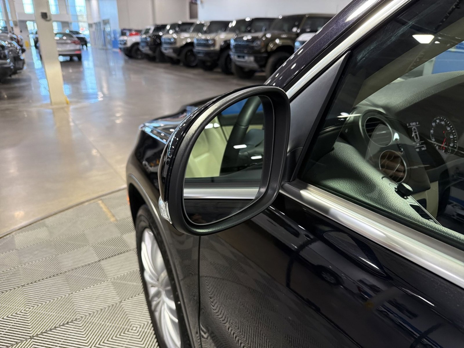 Used 2016 Volkswagen Tiguan SE image 15