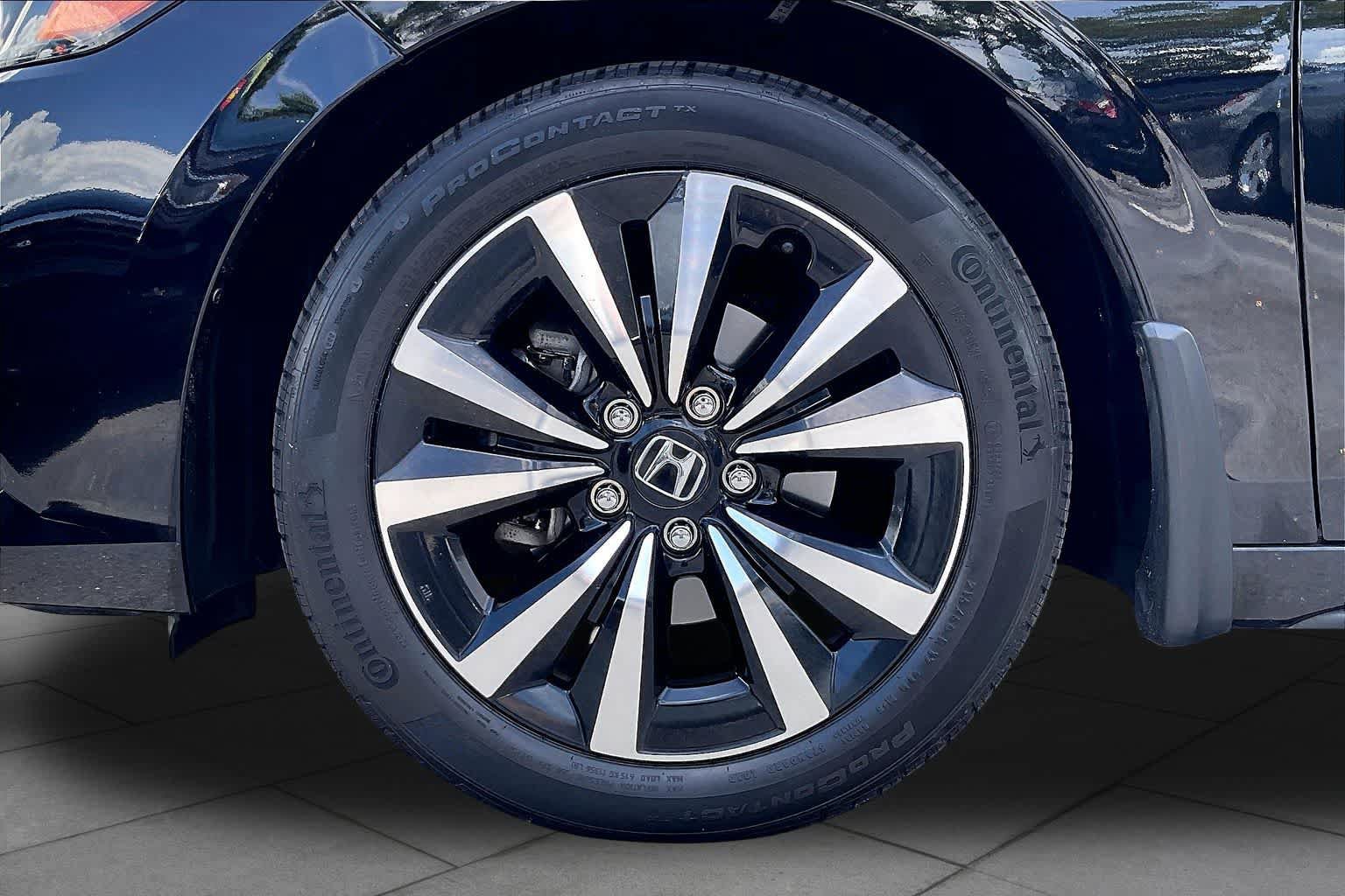 Used 2023 Honda Civic EX-L image 10