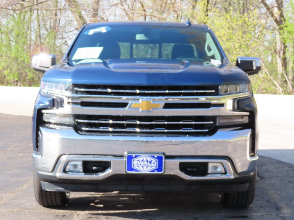 Certified 2019 Chevrolet Silverado 1500 LTZ w/ LTZ Convenience Package AWD/4WD image 17