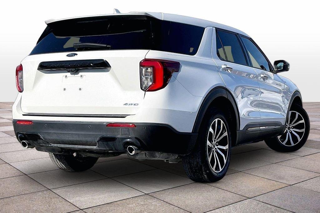 Used 2022 Ford Explorer ST-Line image 12