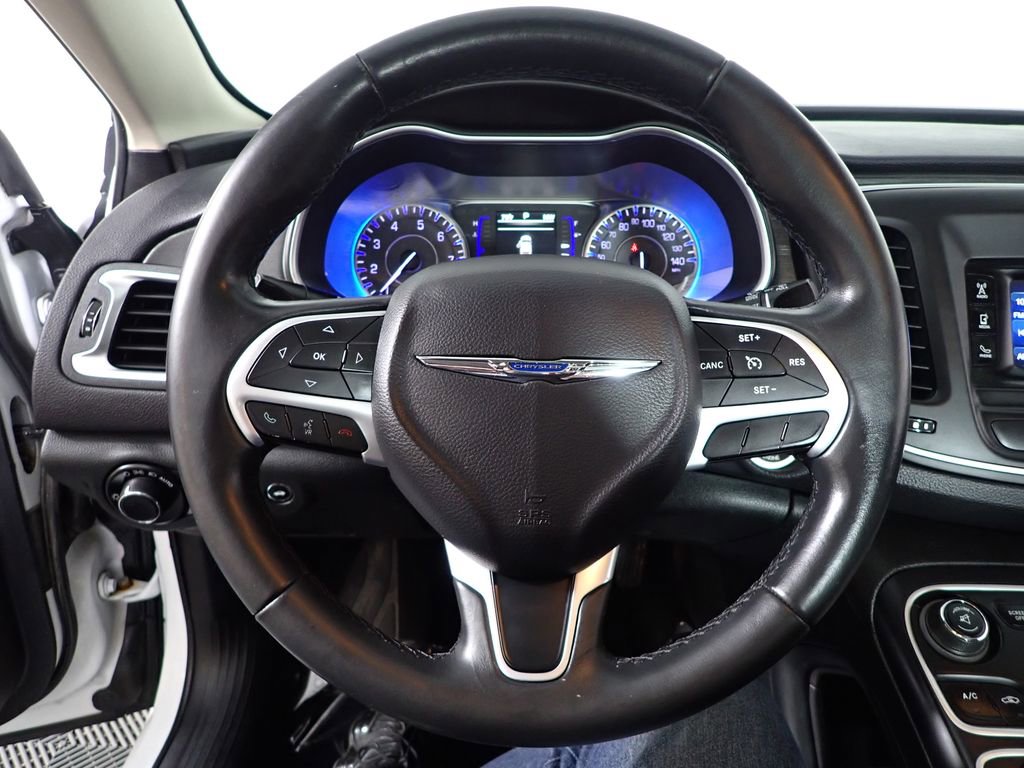 Used 2015 Chrysler 200 Limited w/ Convenience Group FWD image 32