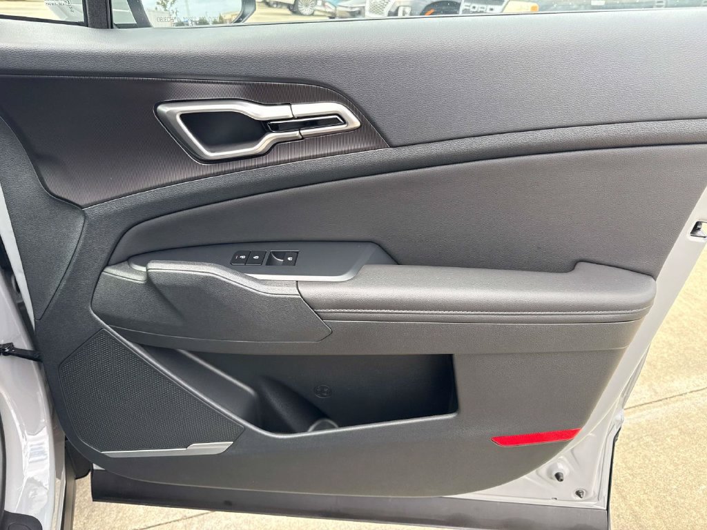 New 2027 Kia Sportage EX FWD image 16