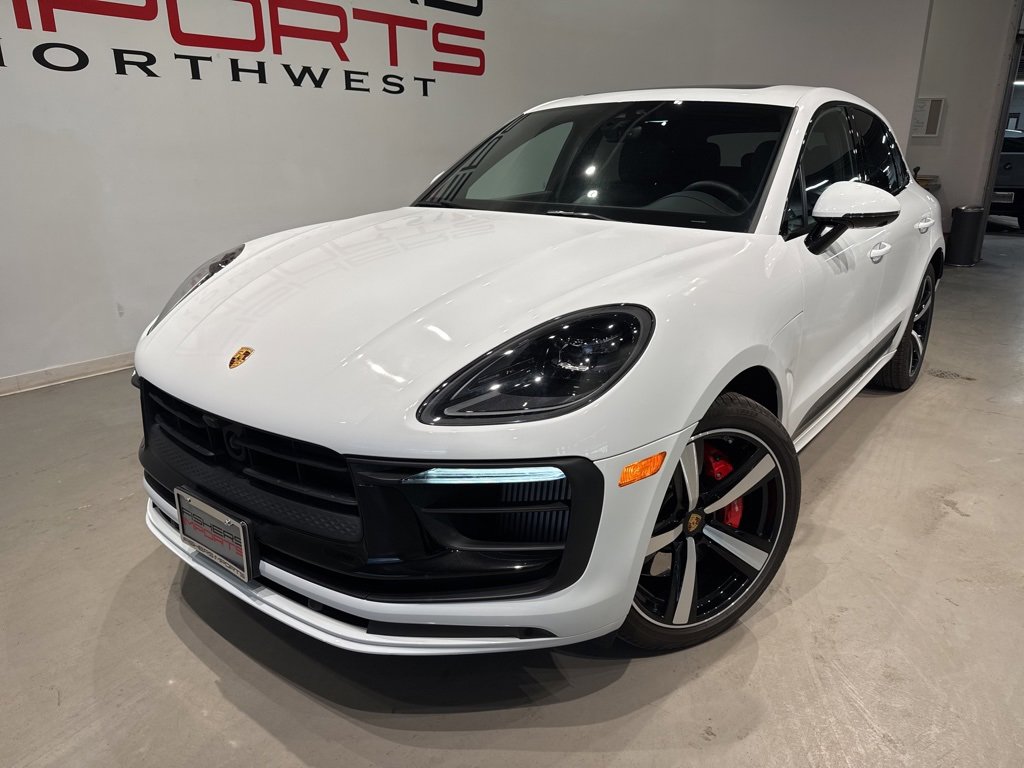 Used 2025 Porsche Macan GTS image 2