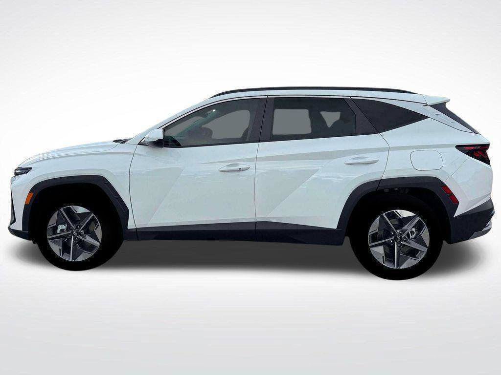 New 2026 Hyundai Tucson SEL FWD image 3