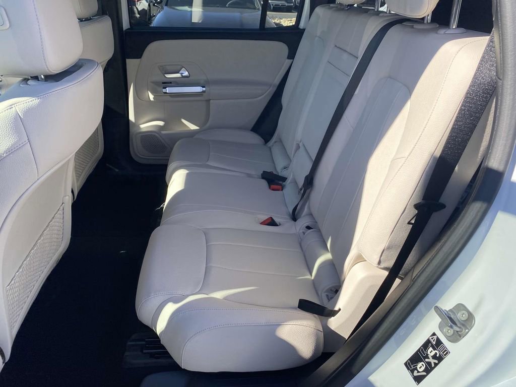 Certified 2025 Mercedes-Benz GLB 250 image 13