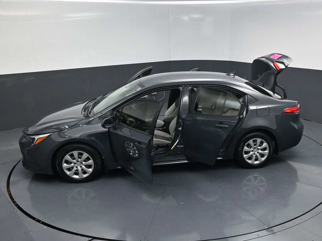 Used 2023 Toyota Corolla LE image 23