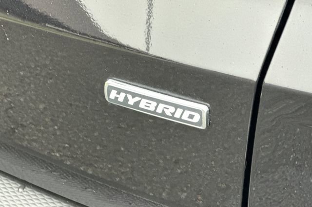 Used 2025 Ford Escape ST-Line w/ Equipment Group 301A image 9