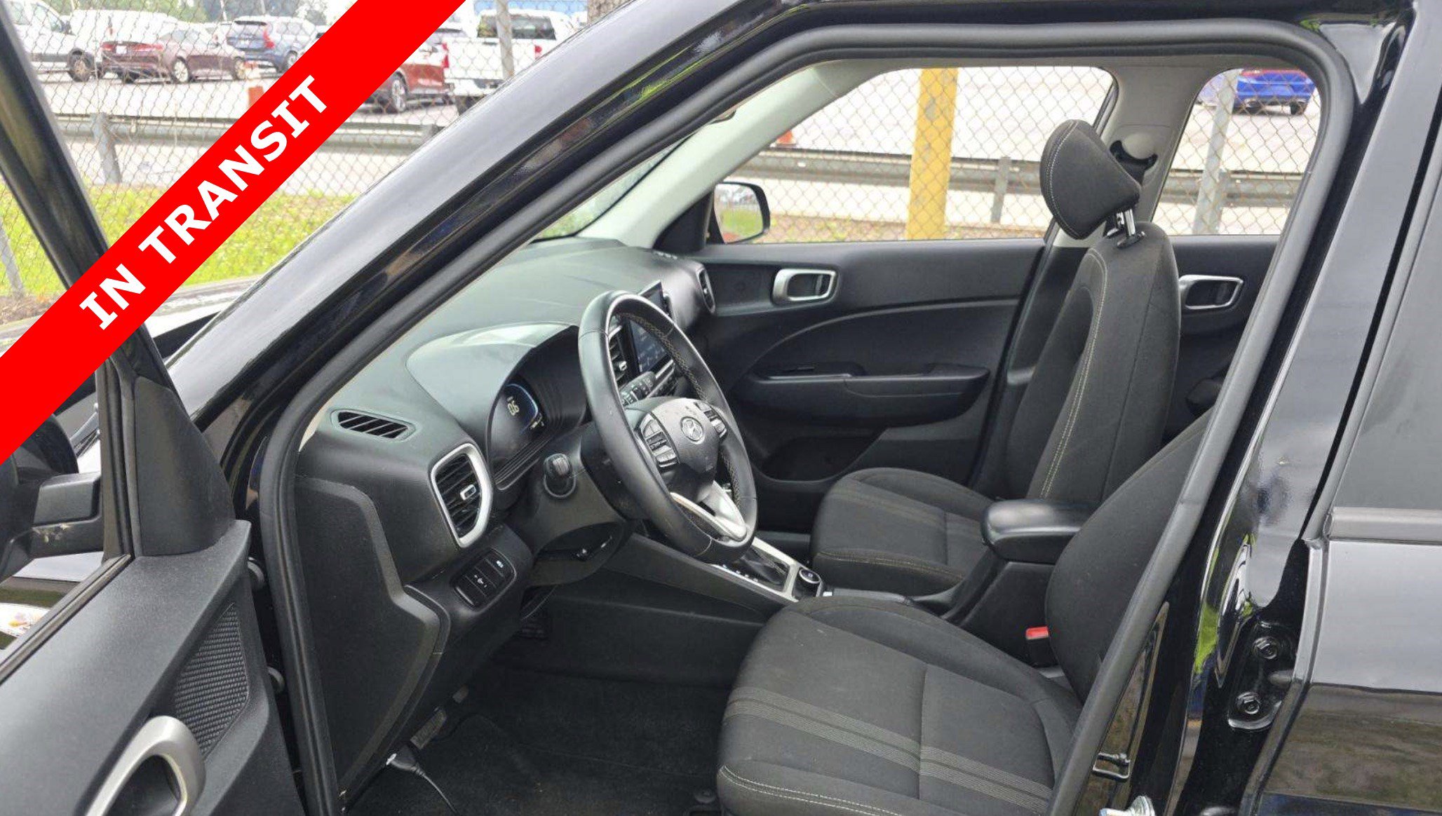 Used 2024 Hyundai Venue SEL FWD image 6