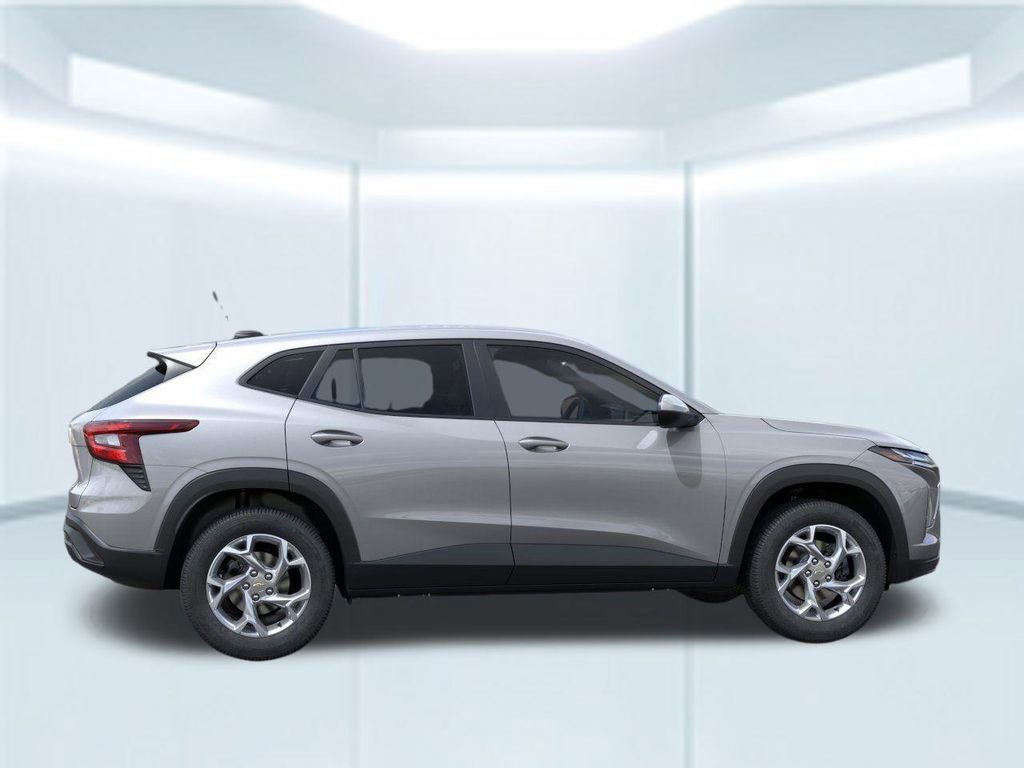 New 2026 Chevrolet Trax LS image 6