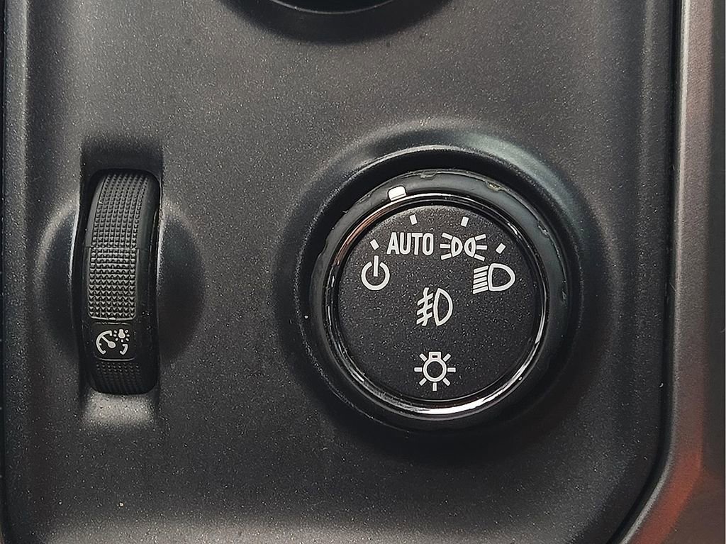 Used 2017 Chevrolet Silverado 1500 LT w/ All Star Edition image 15