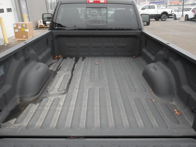 Used 2024 RAM 2500 Tradesman w/ Chrome Appearance Group AWD/4WD image 8