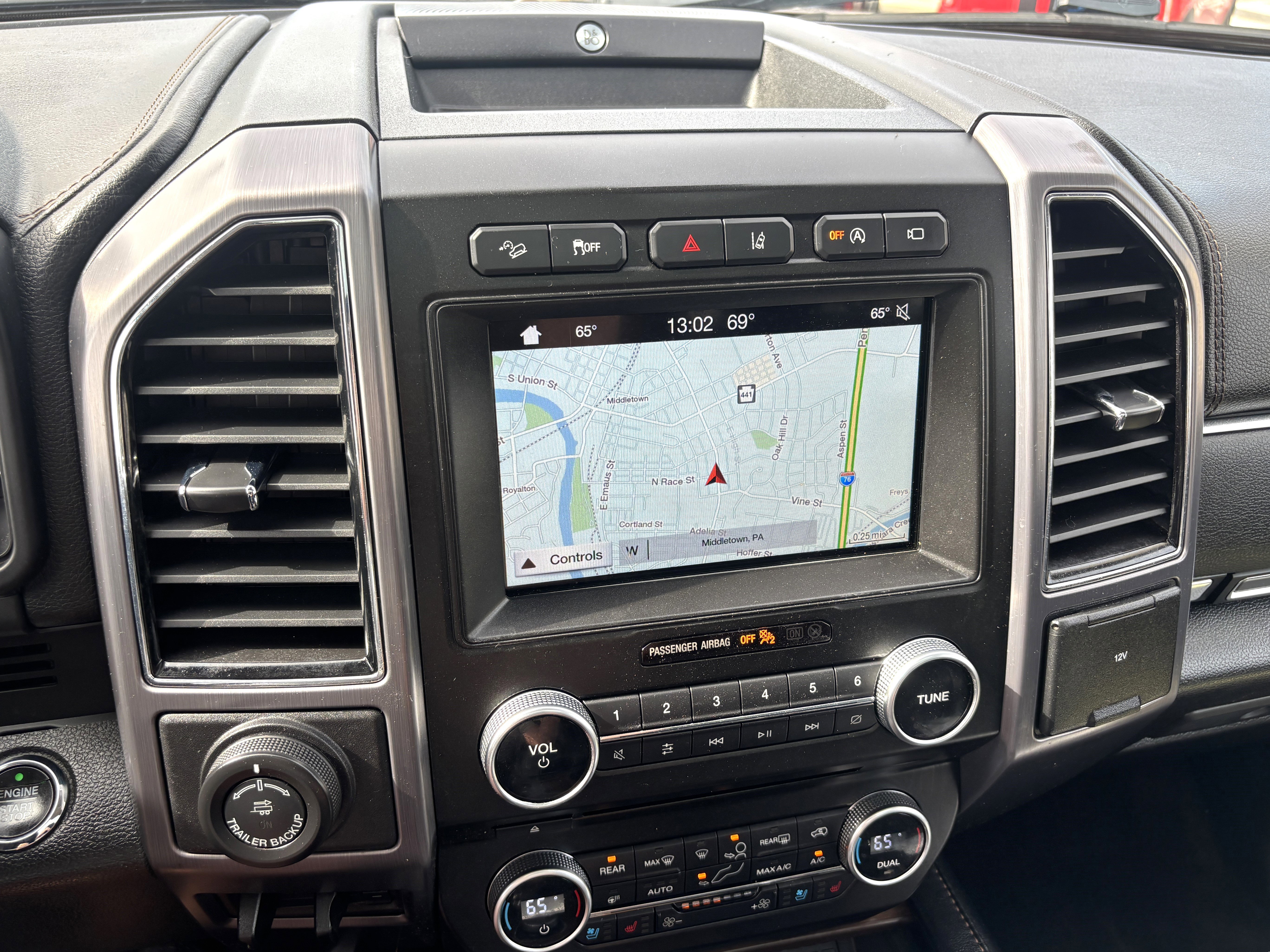 Used 2018 Ford Expedition Max Platinum image 23