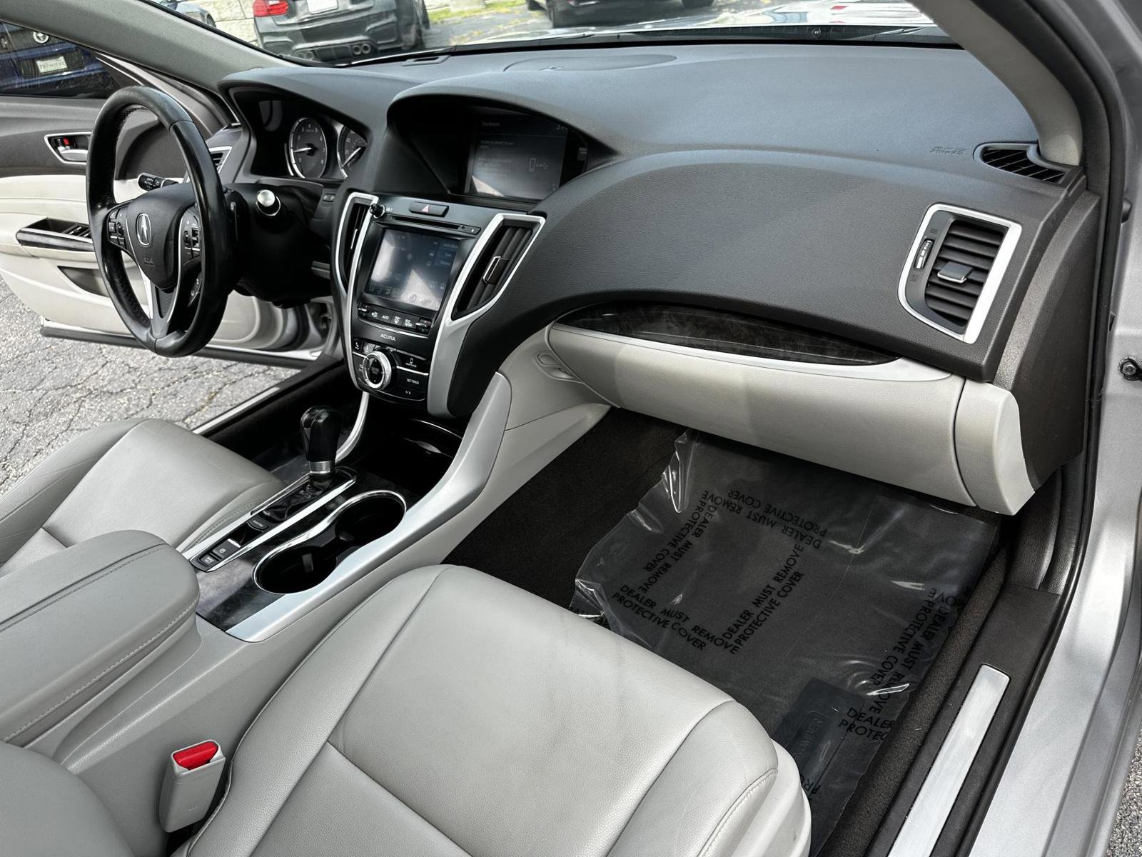 Used 2018 Acura TLX image 28