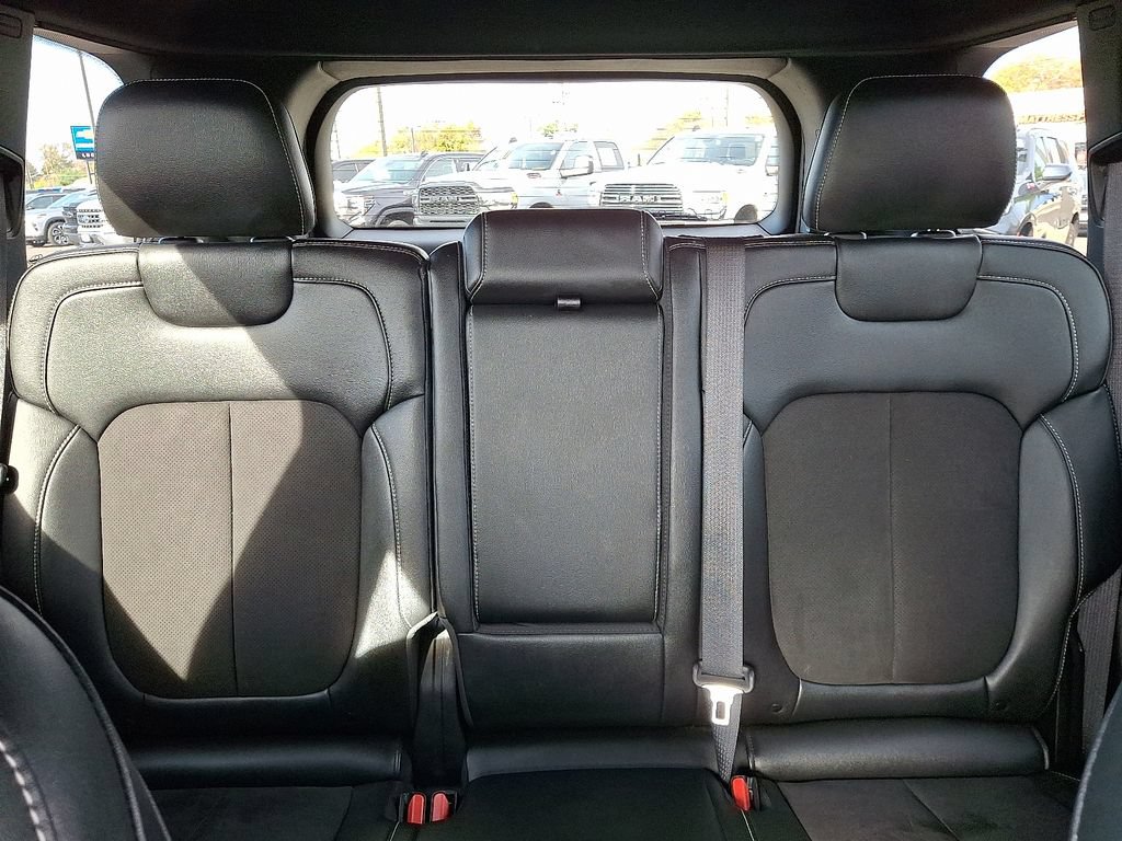 Used 2023 Jeep Grand Cherokee Altitude AWD/4WD image 20