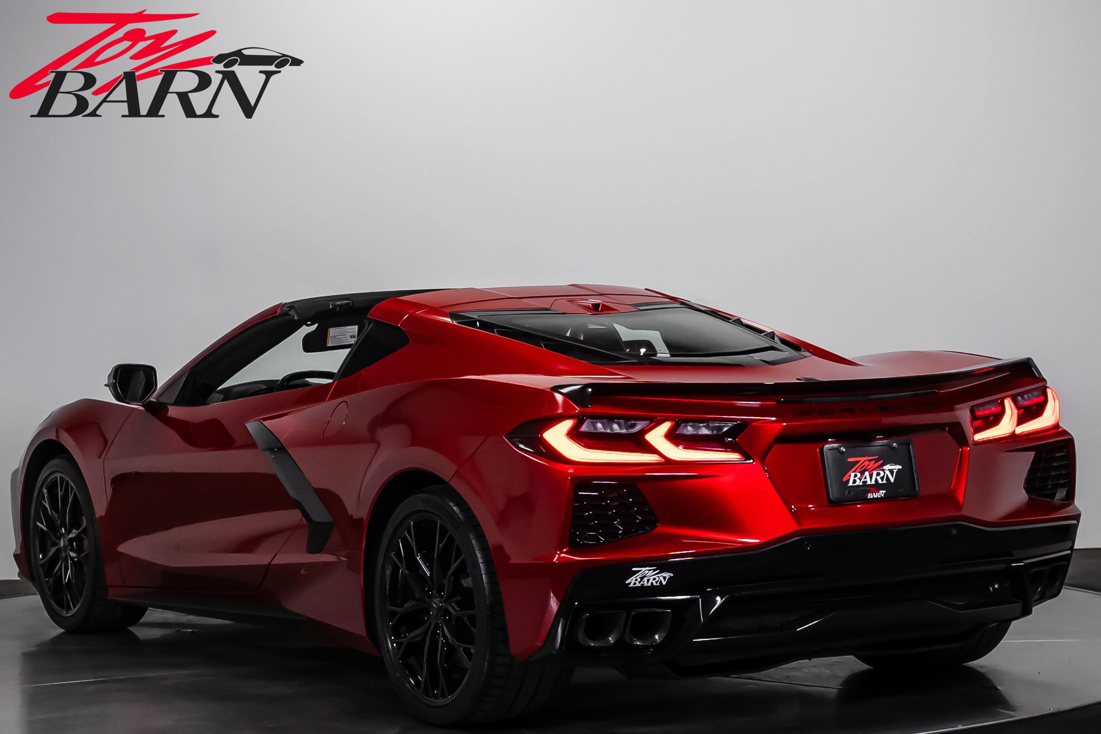 Used 2023 Chevrolet Corvette Stingray Preferred Cpe w/ Z51 Performance Package RWD image 3