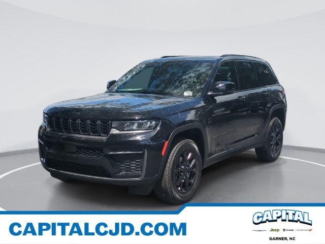 New 2026 Jeep Grand Cherokee Altitude RWD image 1