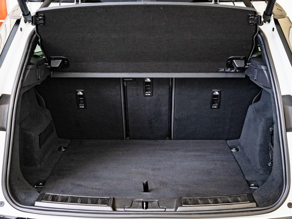 Used 2023 Land Rover Range Rover Evoque R-Dynamic SE image 20