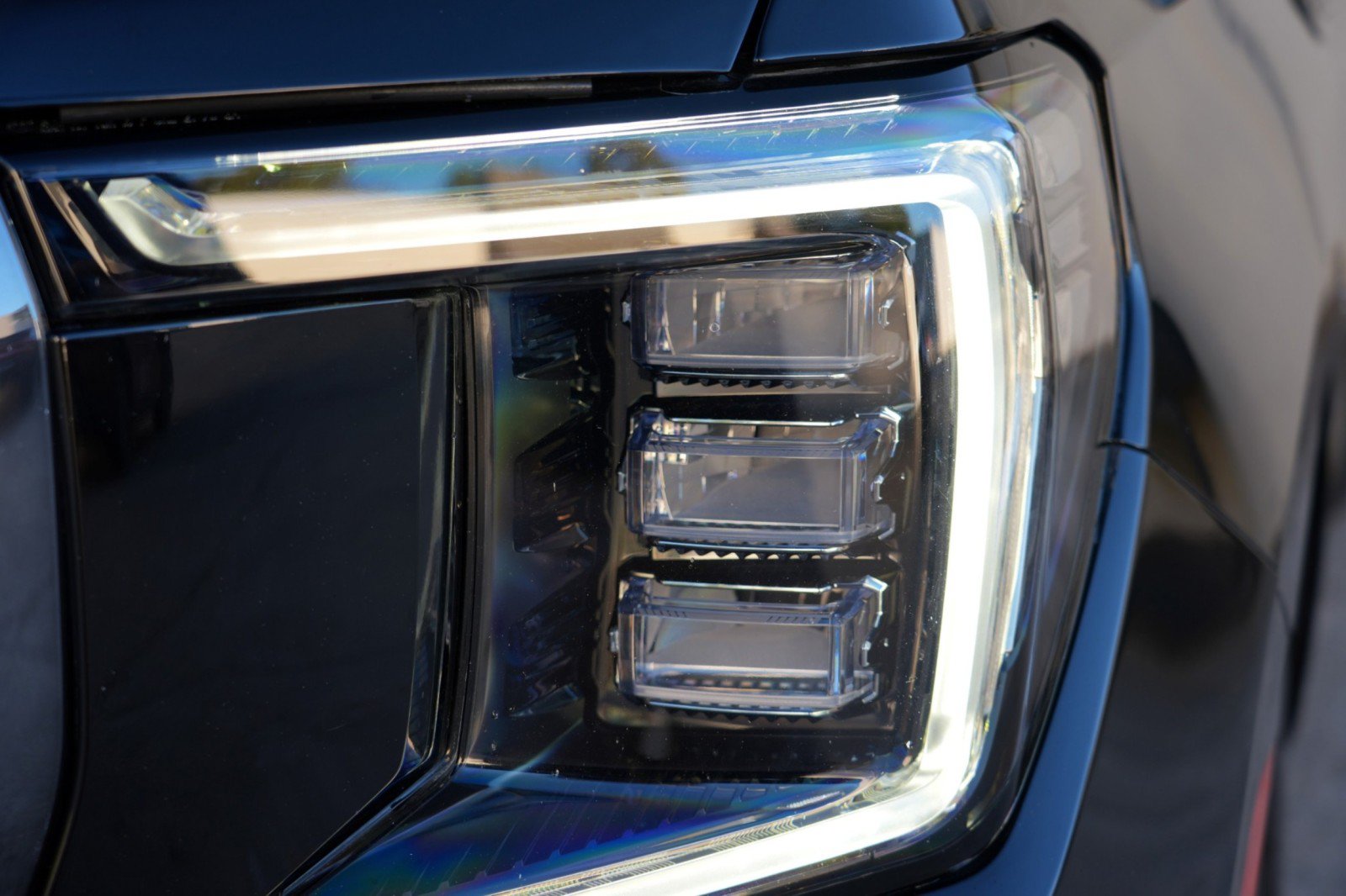 Used 2023 GMC Yukon Denali Ultimate AWD/4WD image 61