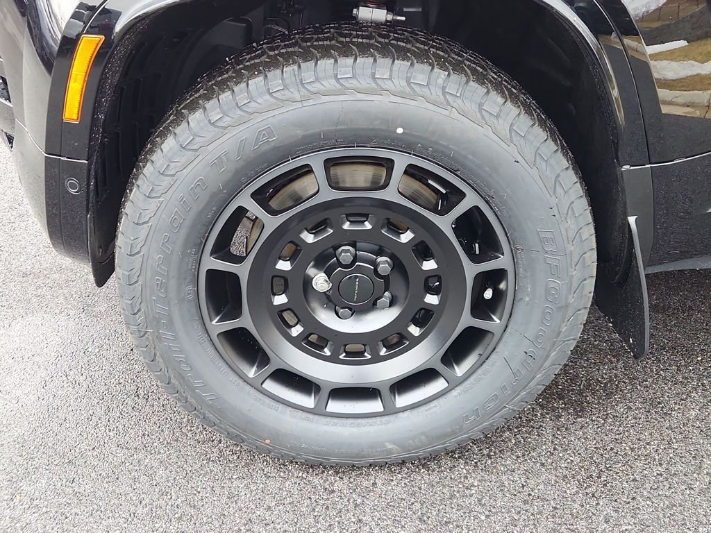 New 2026 Land Rover Defender 110 OCTA AWD/4WD image 9